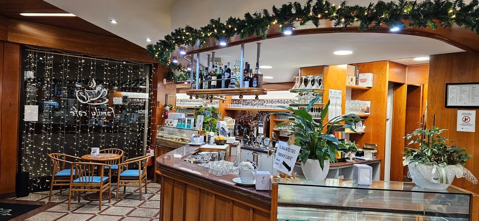 Ambiente accogliente di un caffè
